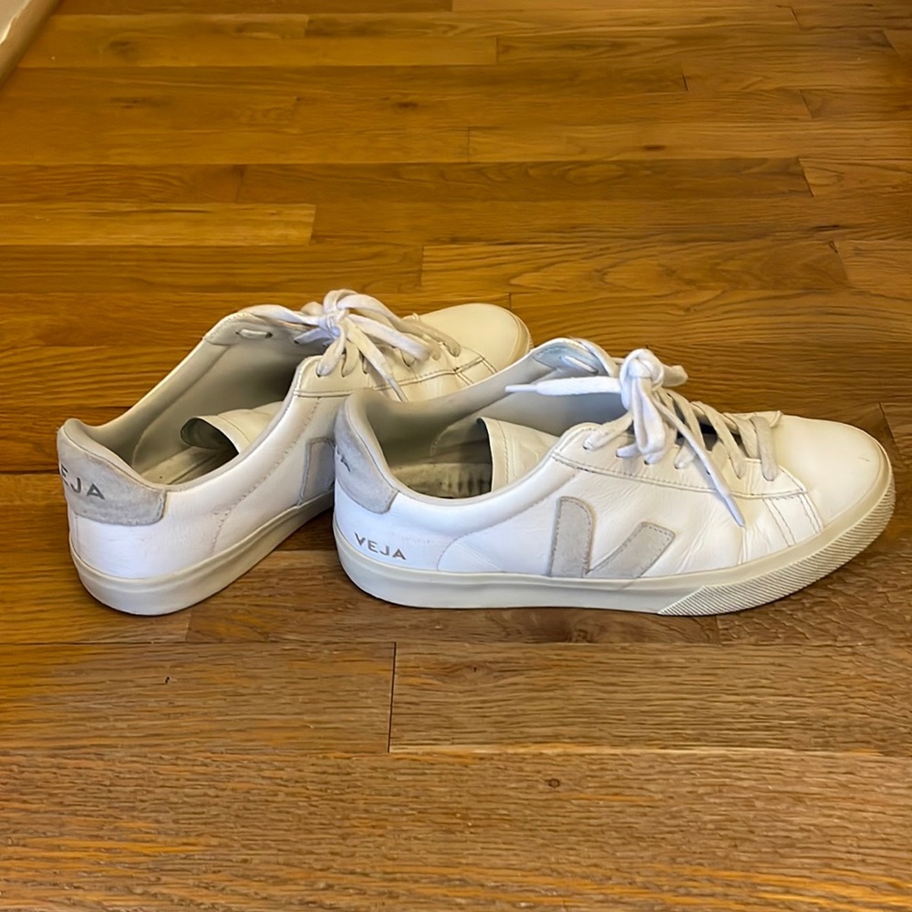 VEJA Campo Leather & Suede Shoes (Women’s 10 (US))